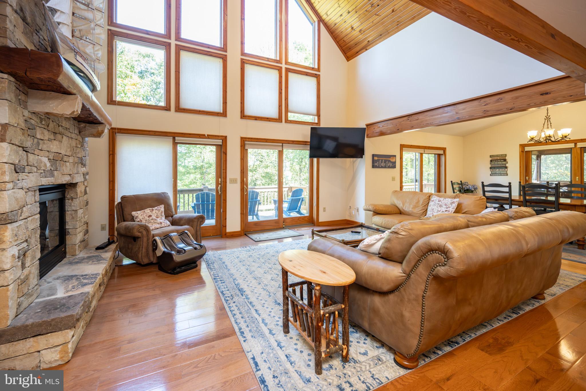 HOLIDAY HILL - Residential