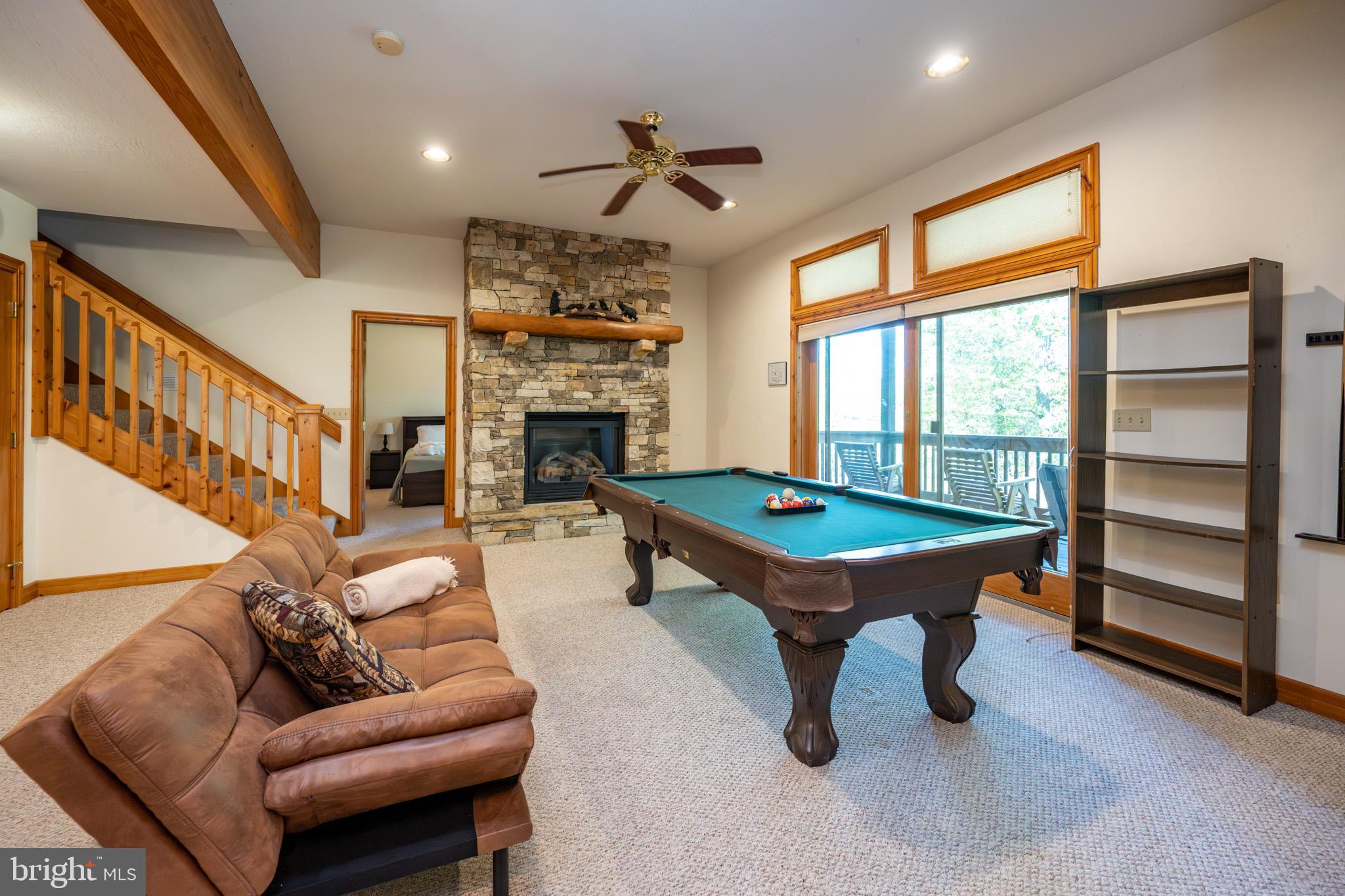 HOLIDAY HILL - Residential