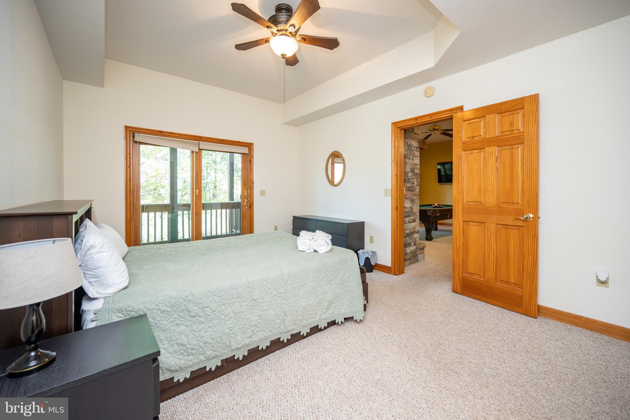 HOLIDAY HILL - Residential