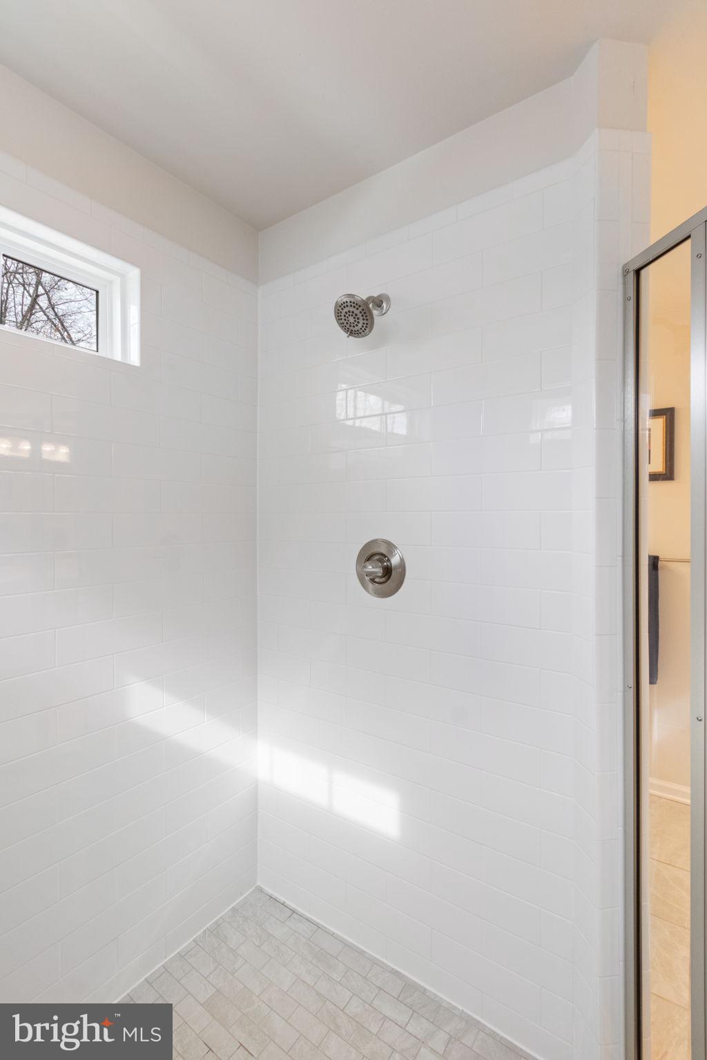 MAY'S QUARTER - Residential