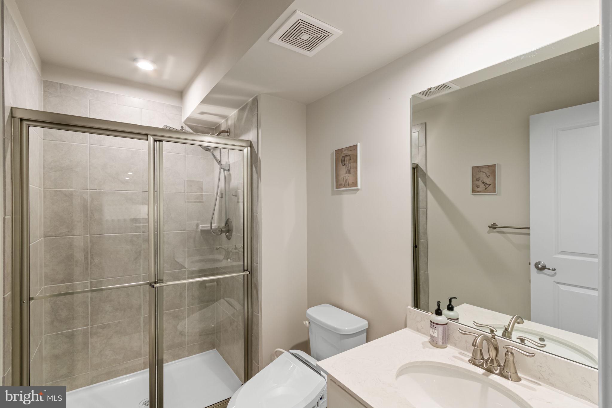 MAY'S QUARTER - Residential