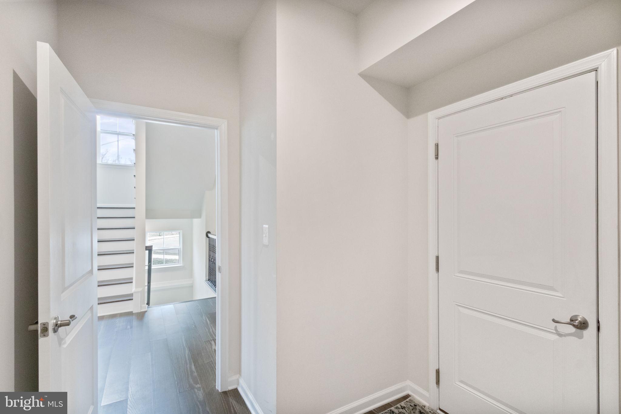 MAY'S QUARTER - Residential