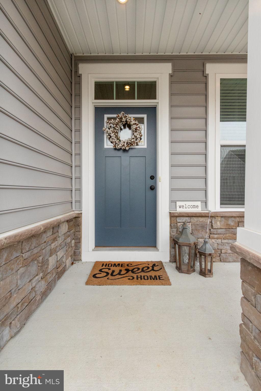 MAY'S QUARTER - Residential