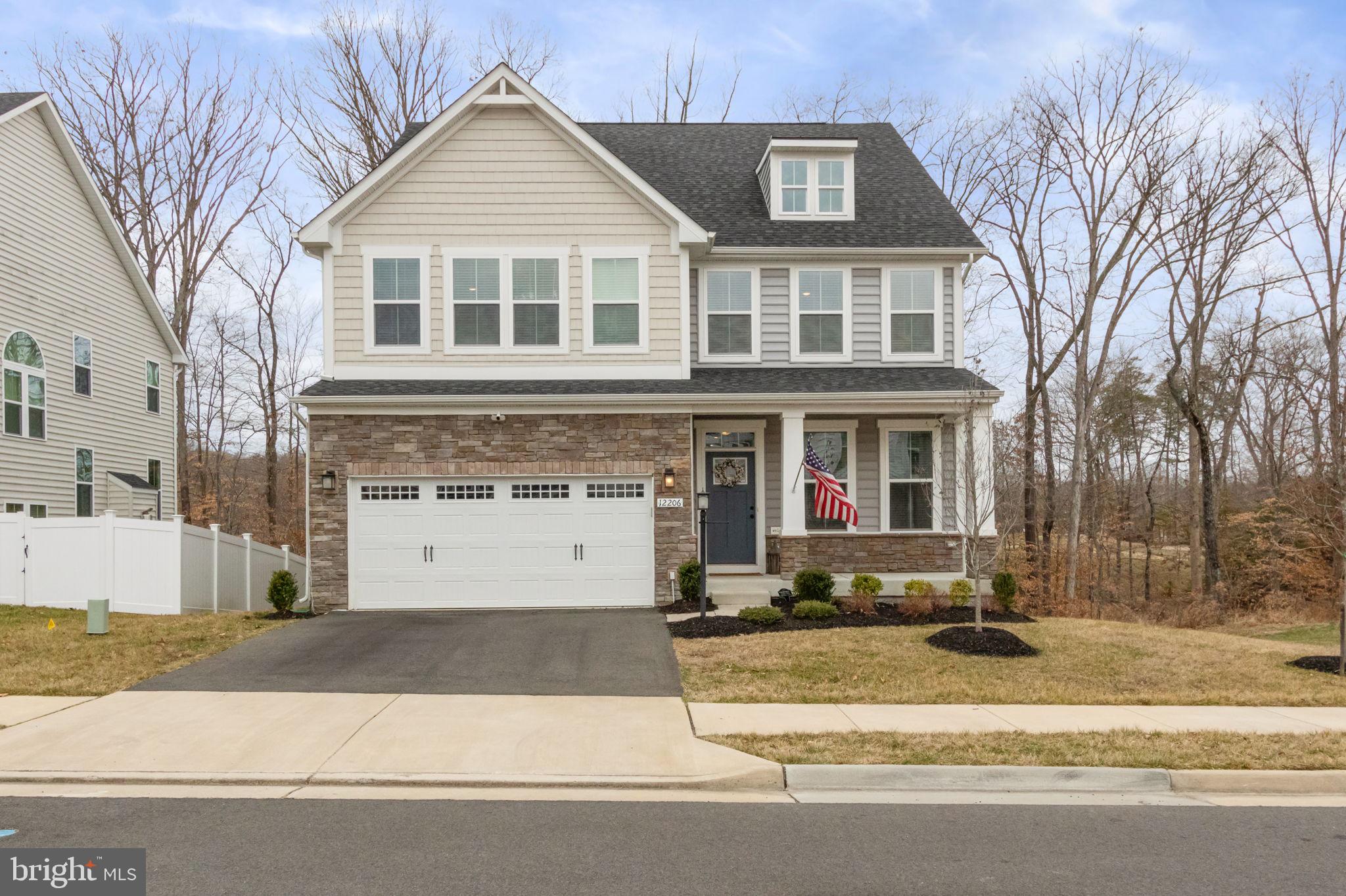 MAY'S QUARTER - Residential