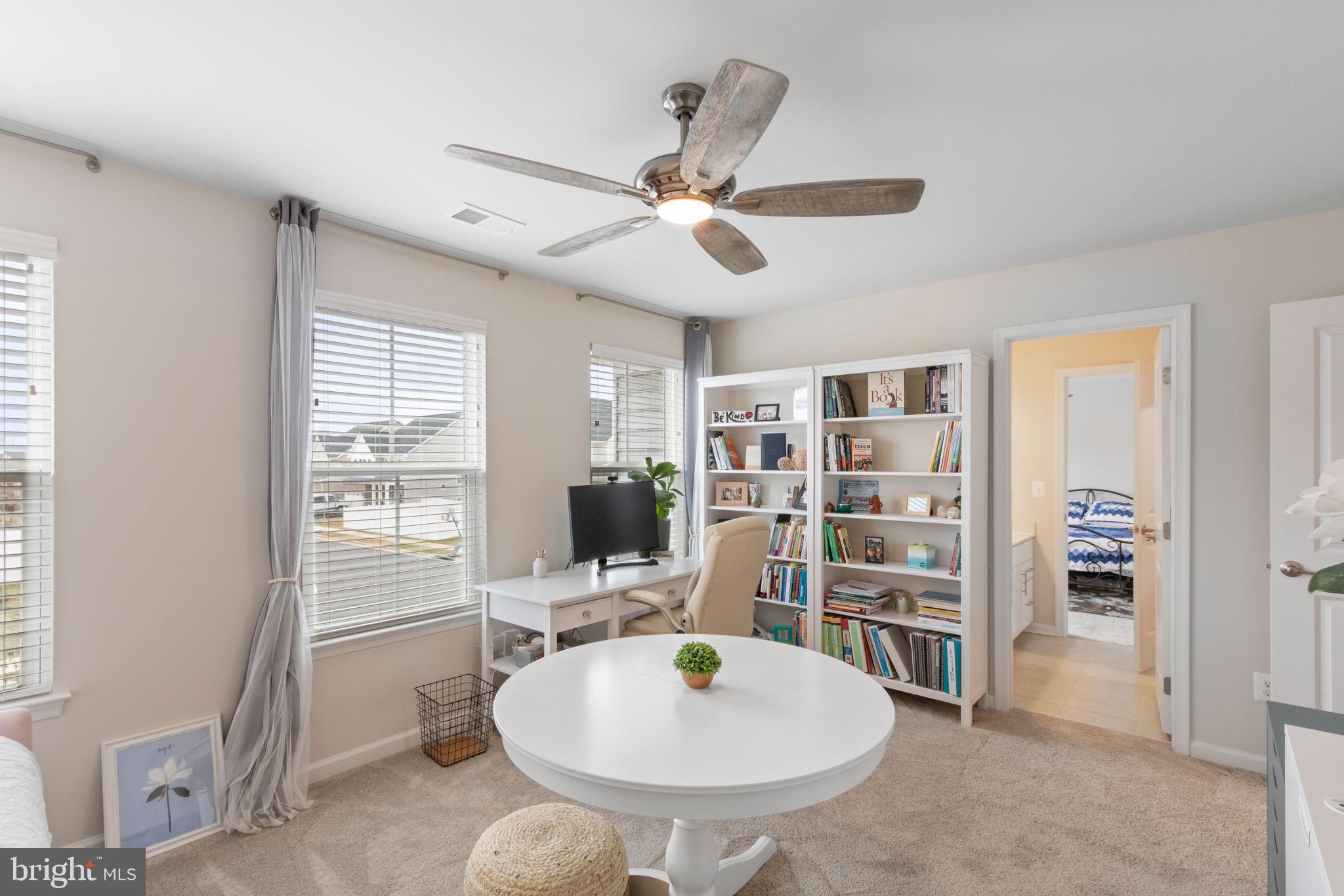 MAY'S QUARTER - Residential