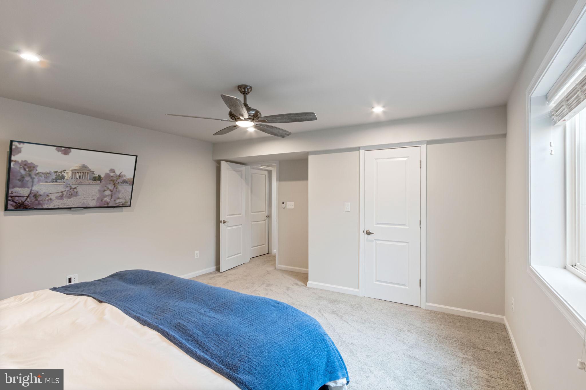 MAY'S QUARTER - Residential