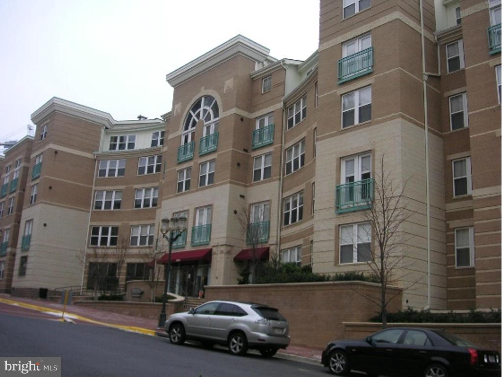 MARKET STREET AT TOWN CENTER - Residential Lease
