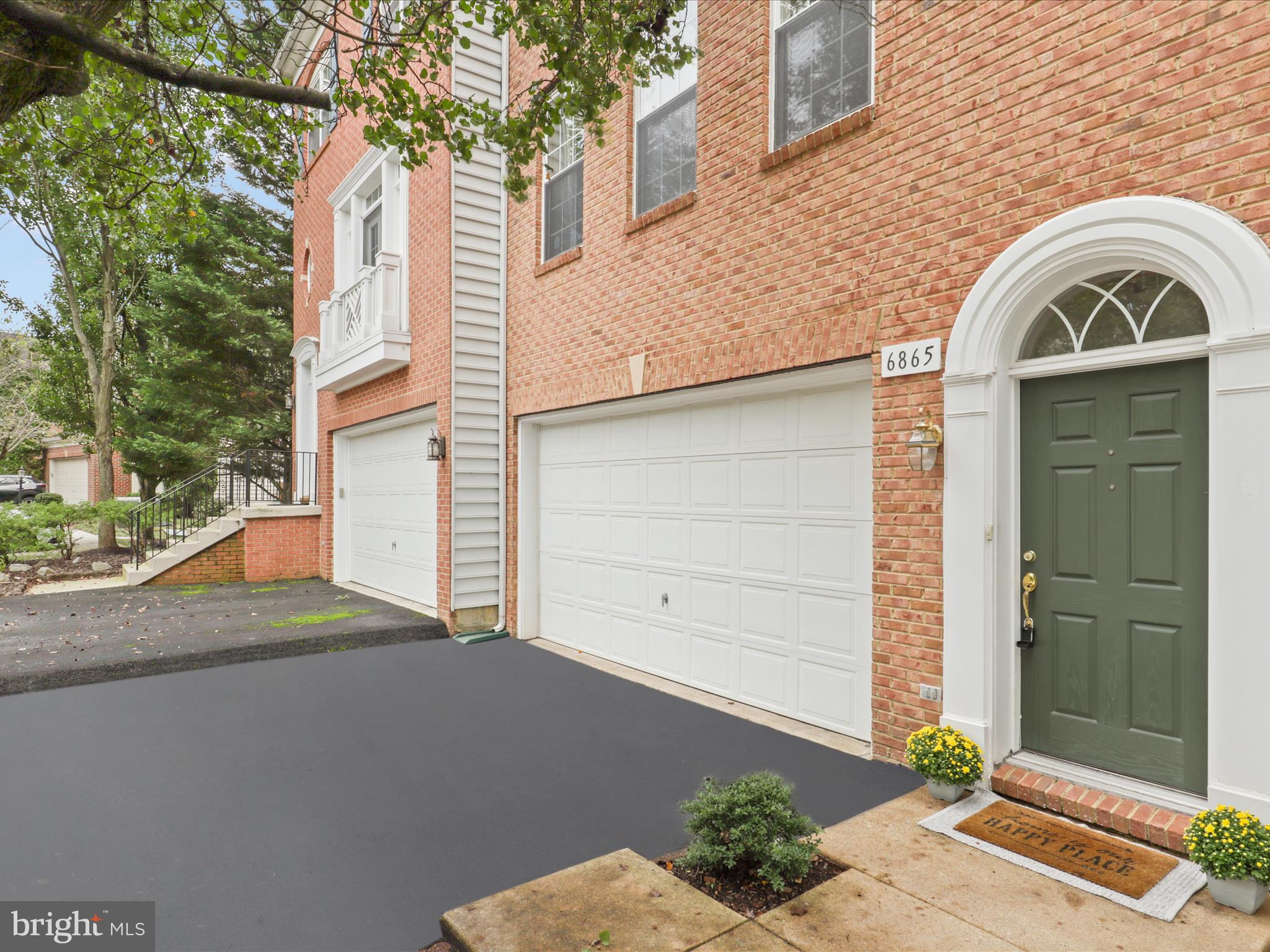 6865 ROLLING CREEK WAY