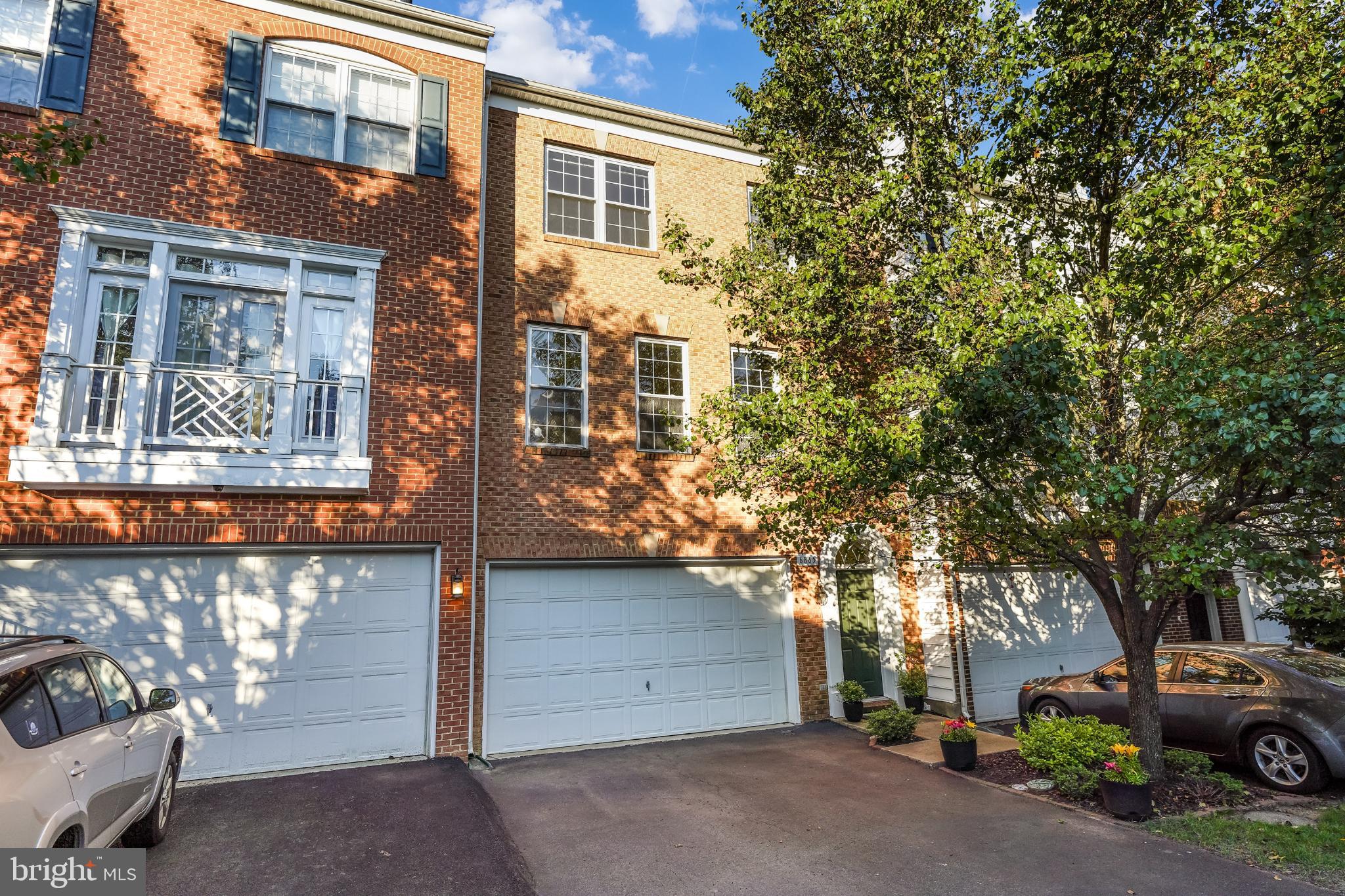 6865 ROLLING CREEK WAY