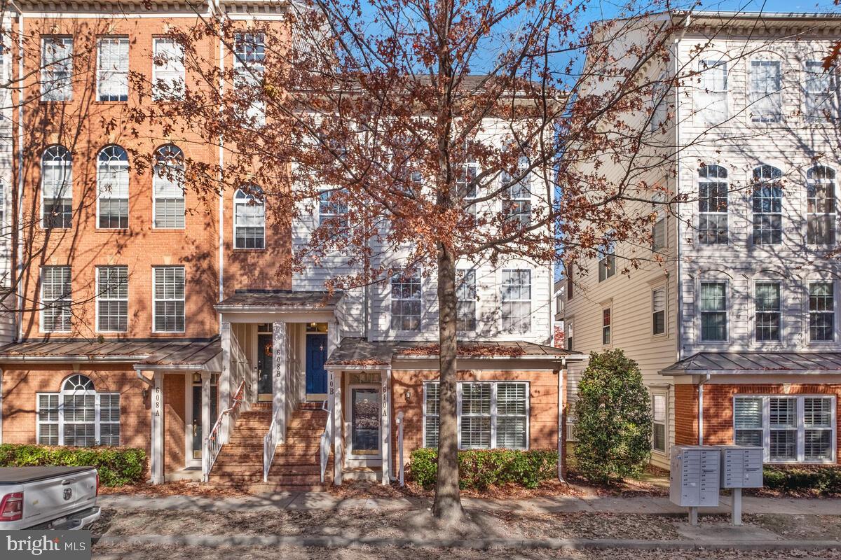 LAKELANDS - Residential