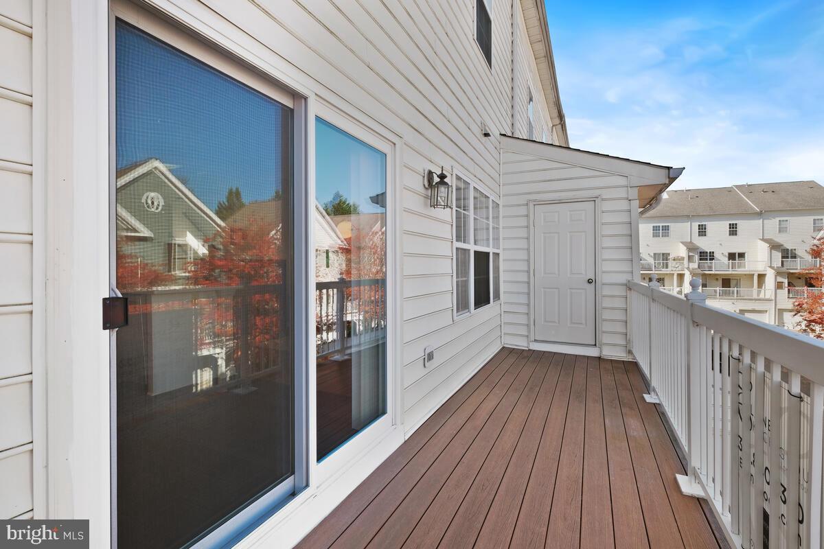 LAKELANDS - Residential