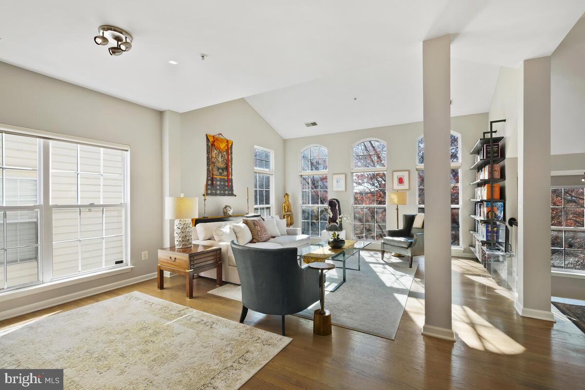 LAKELANDS - Residential