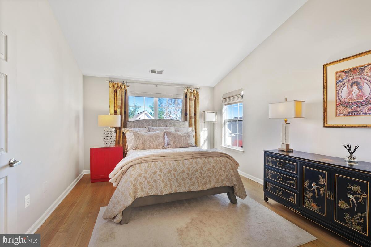 LAKELANDS - Residential