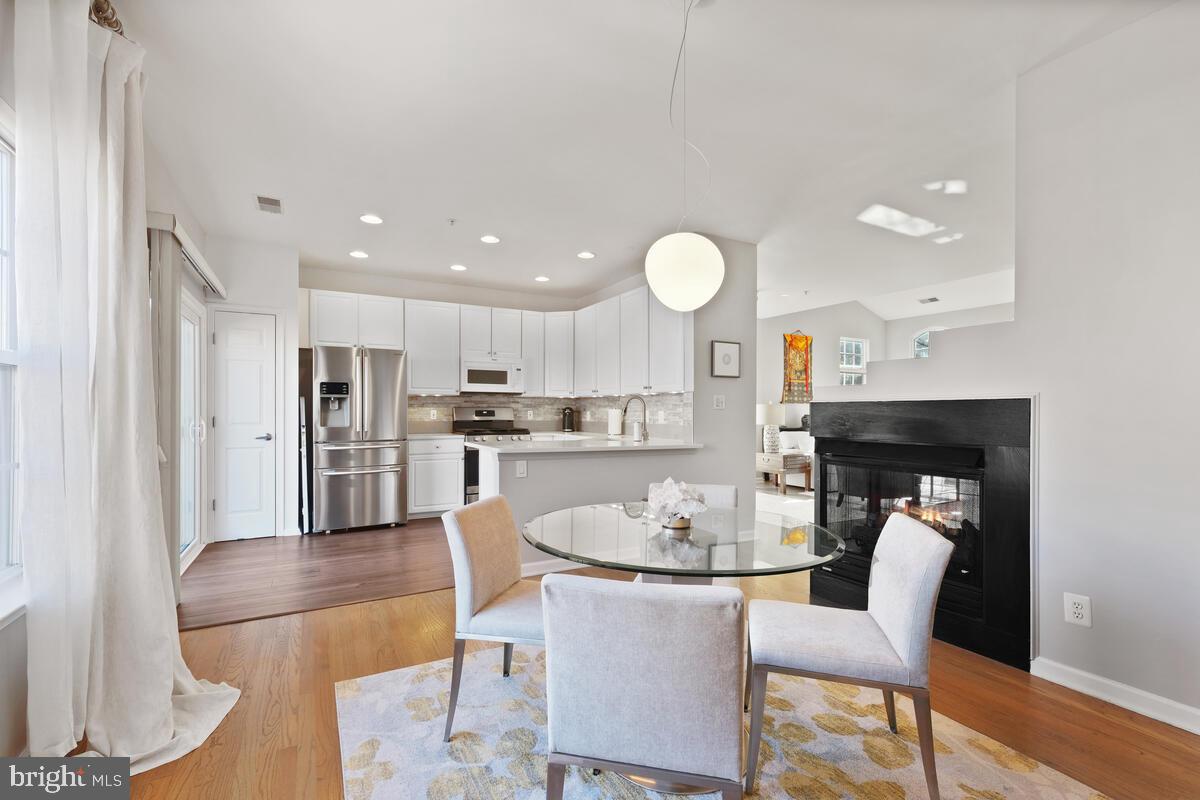 LAKELANDS - Residential