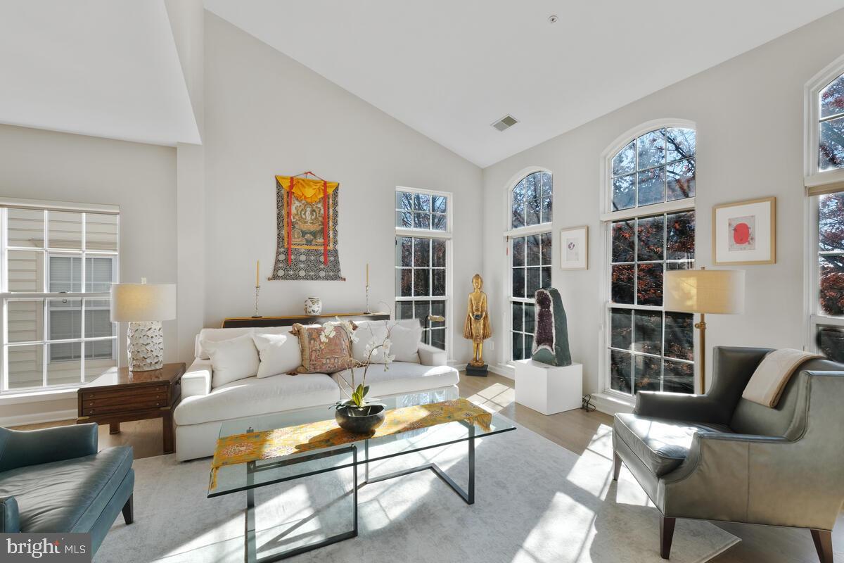 LAKELANDS - Residential