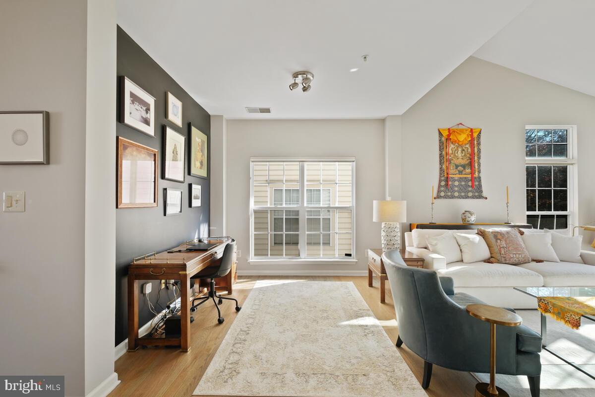 LAKELANDS - Residential