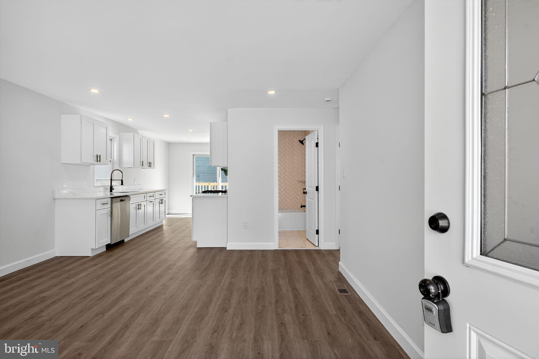 MARLEY HEIGHTS - Residential Lease