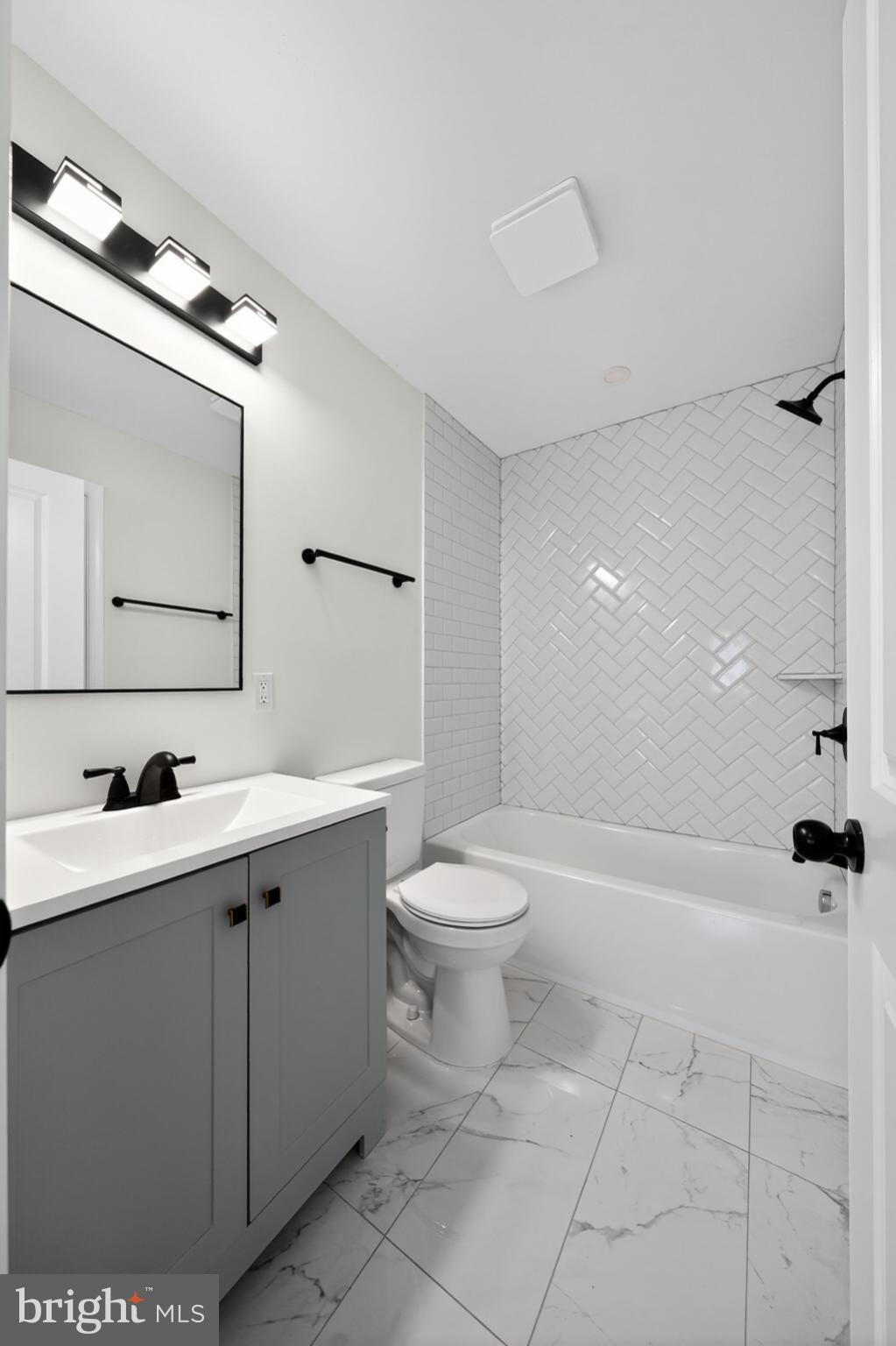 MARLEY HEIGHTS - Residential Lease