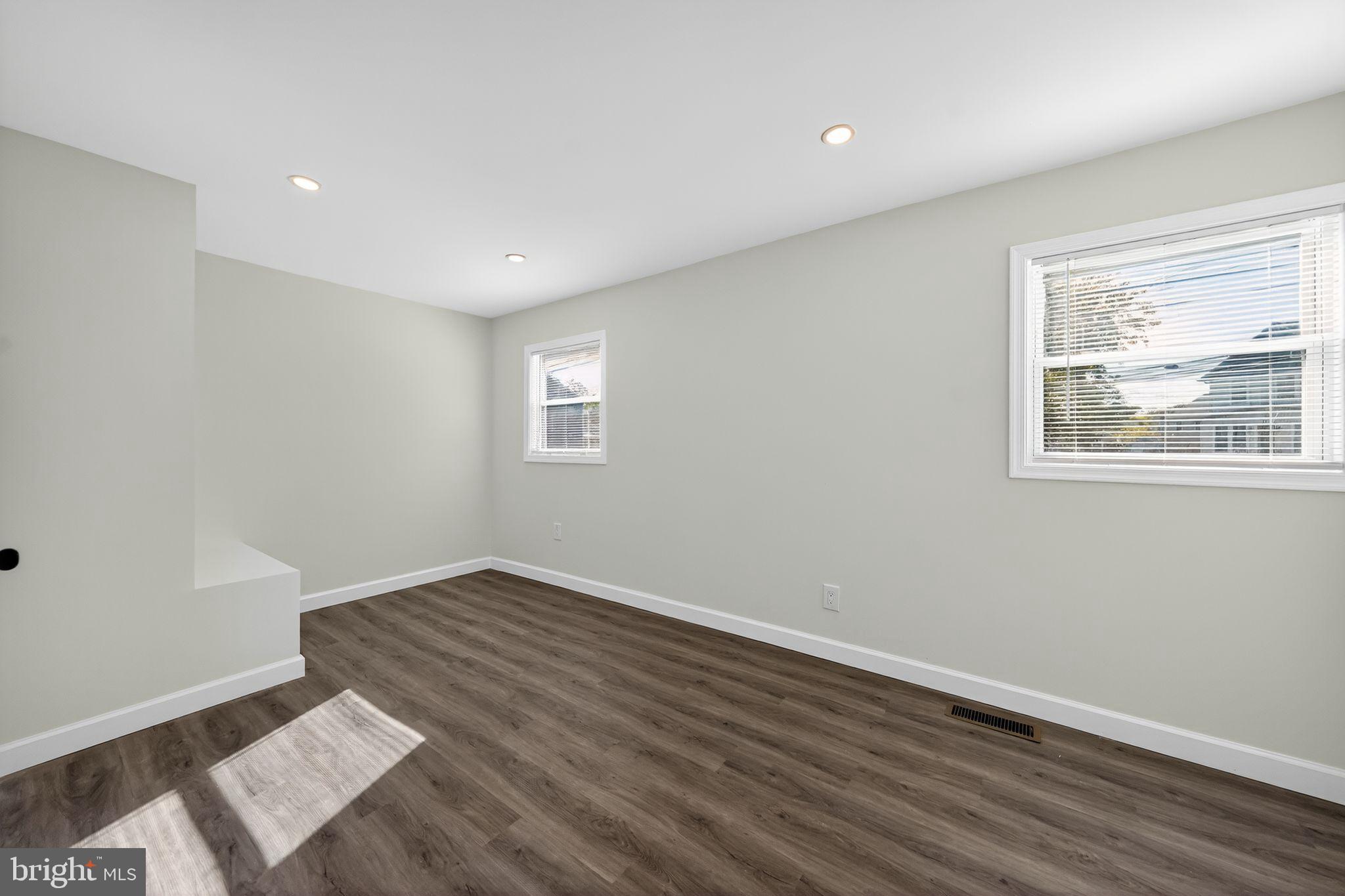 MARLEY HEIGHTS - Residential Lease