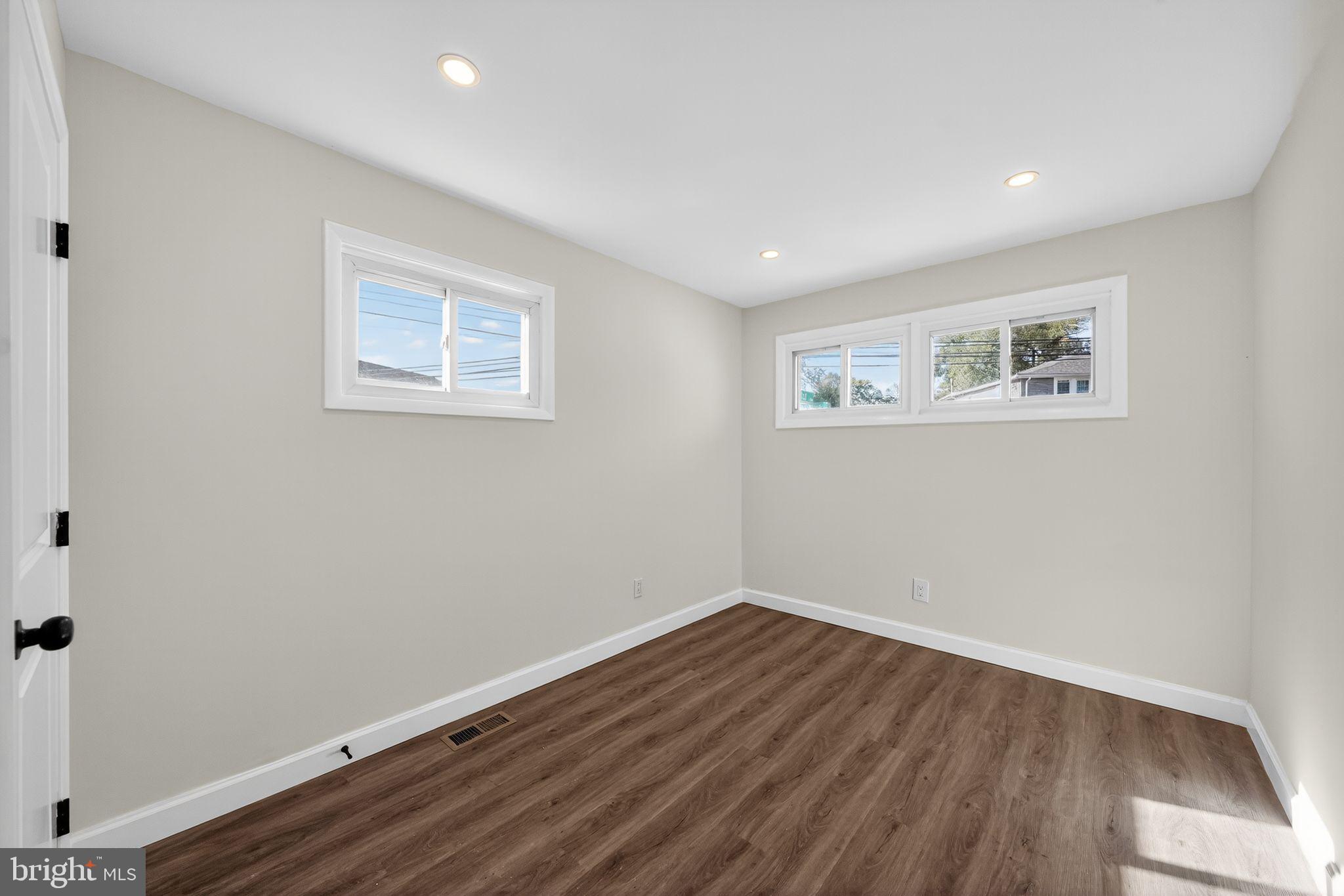 MARLEY HEIGHTS - Residential Lease