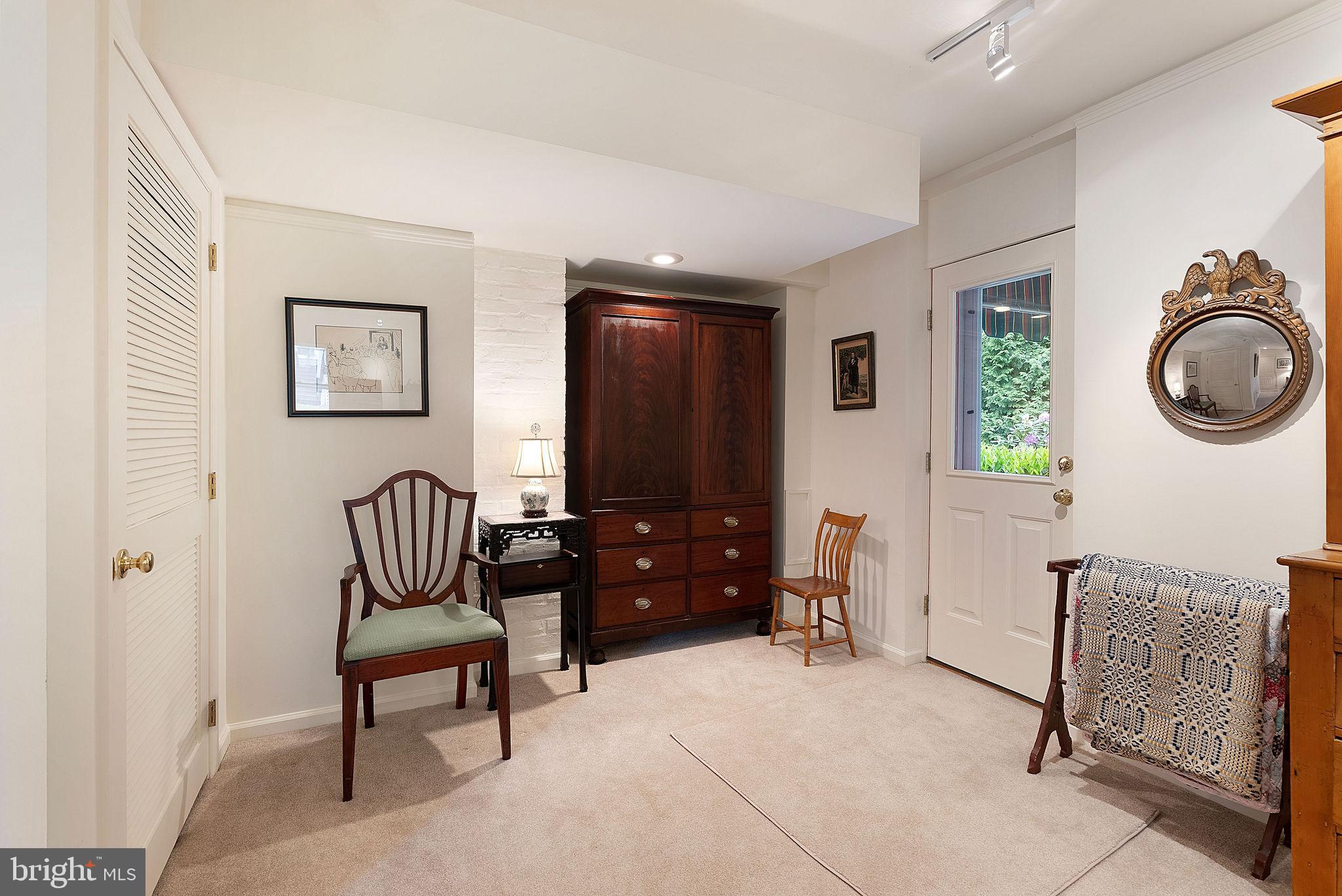 LUTHERVILLE - Residential