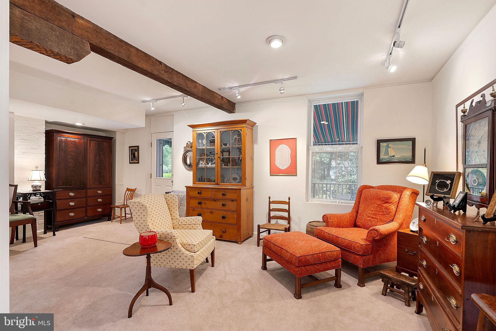 LUTHERVILLE - Residential