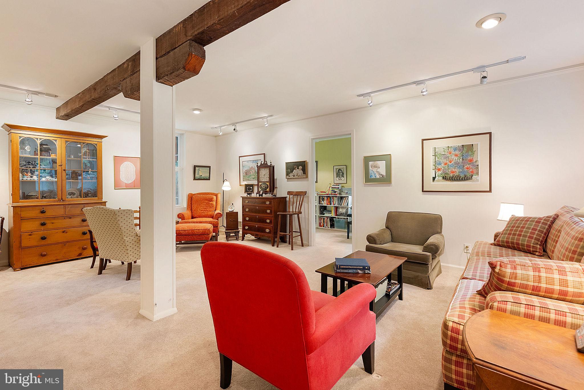 LUTHERVILLE - Residential