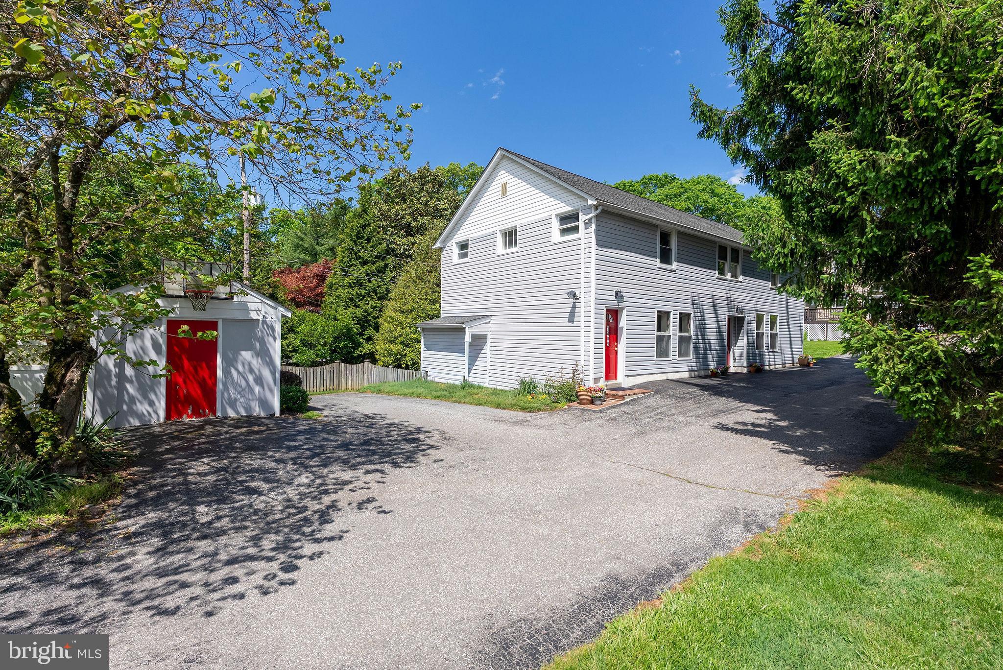 LUTHERVILLE - Residential