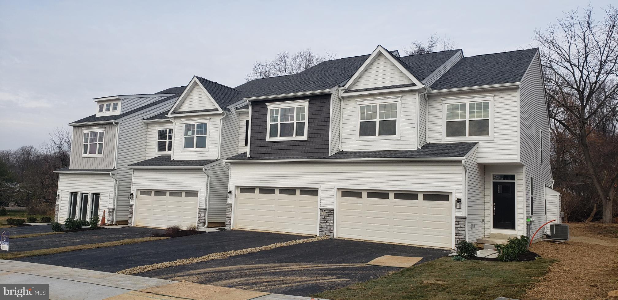 COPPERLEAF RIDGE - Residential