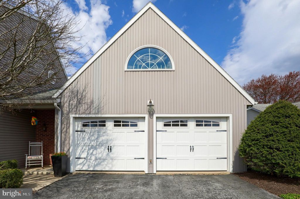 Photo of 419 COUNTRYSIDE DR, EPHRATA, PA 17522 (MLS # PALA2033188)