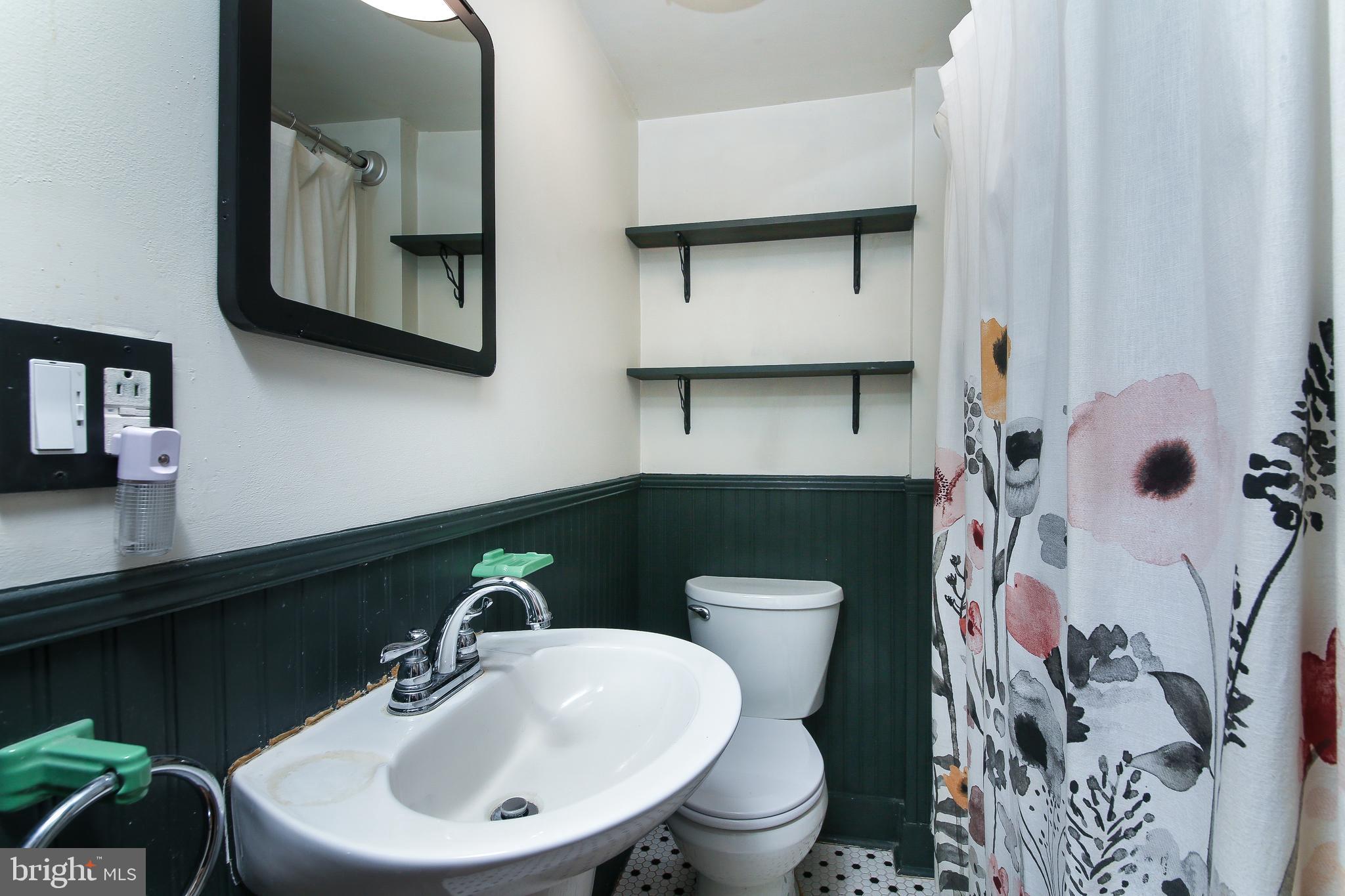 IVYLAND GARDENS - Residential