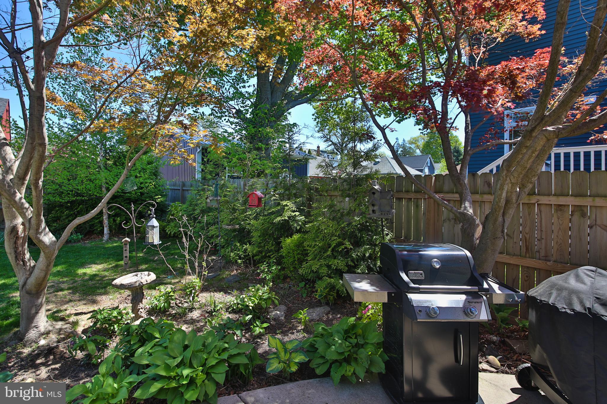 IVYLAND GARDENS - Residential