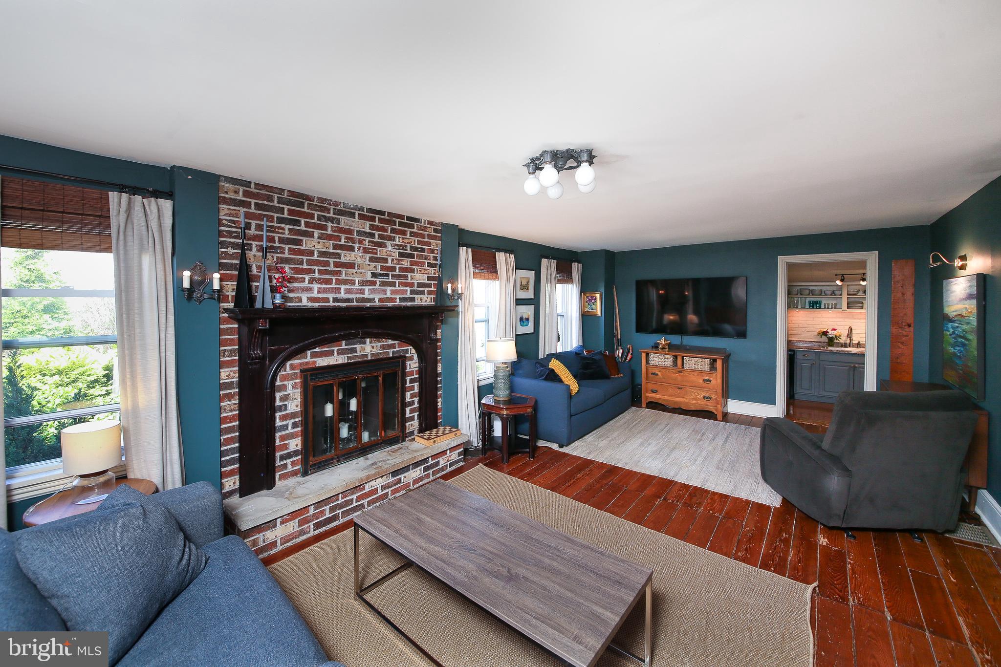 IVYLAND GARDENS - Residential