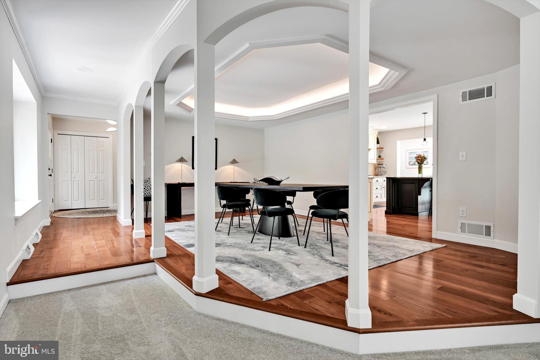 SCHOOL LANE HILLS - Residential