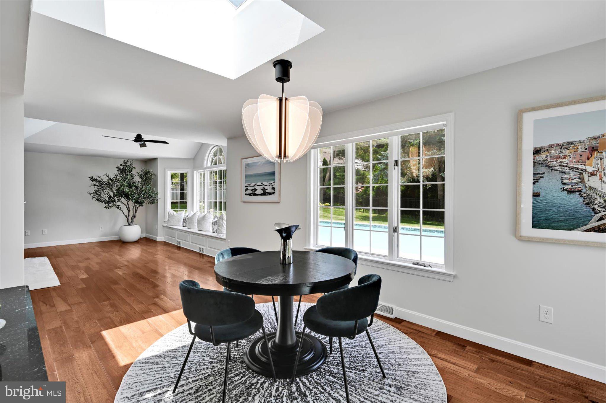 SCHOOL LANE HILLS - Residential