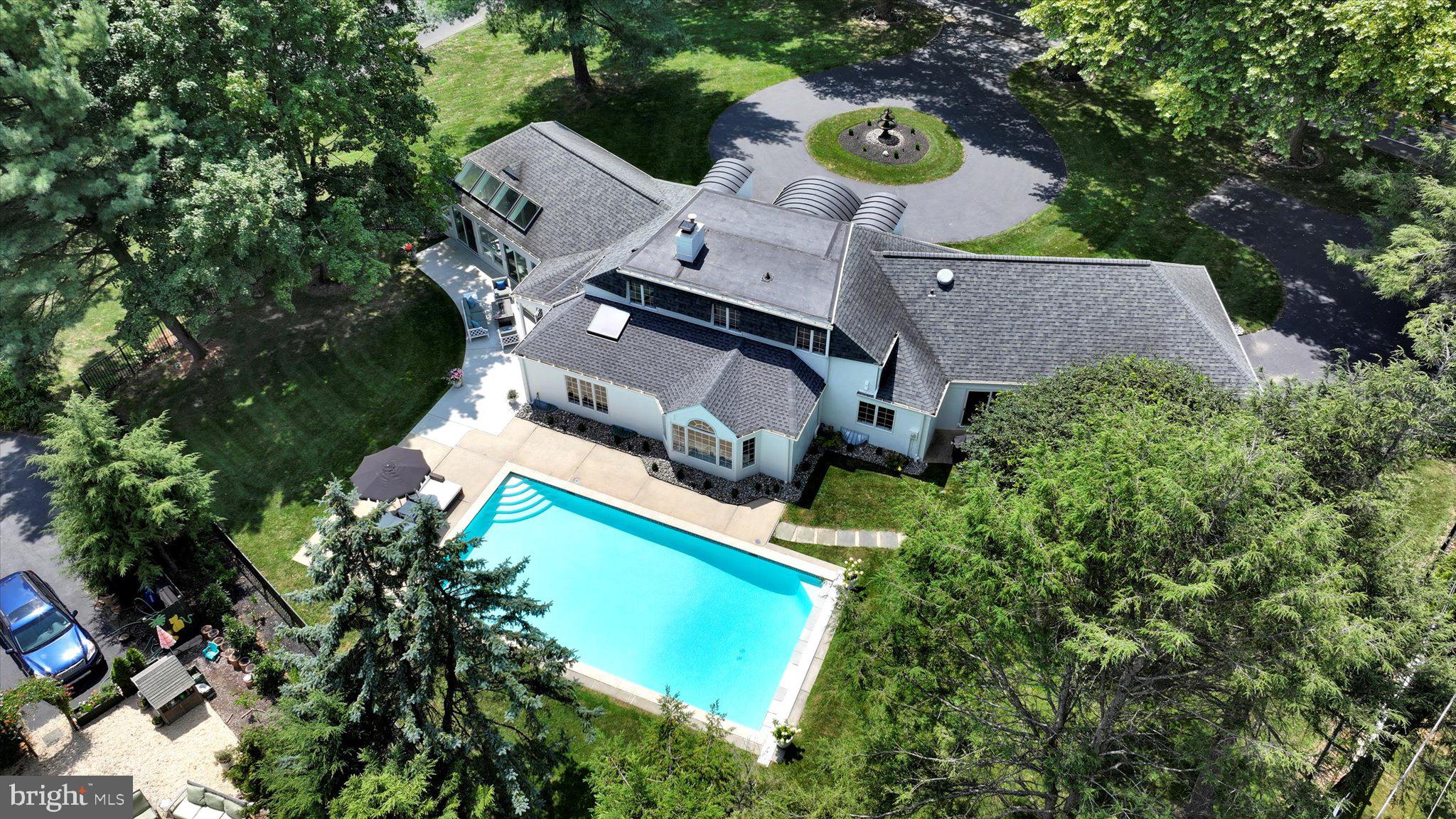 SCHOOL LANE HILLS - Residential