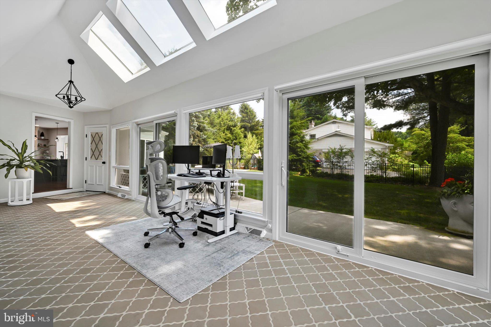 SCHOOL LANE HILLS - Residential