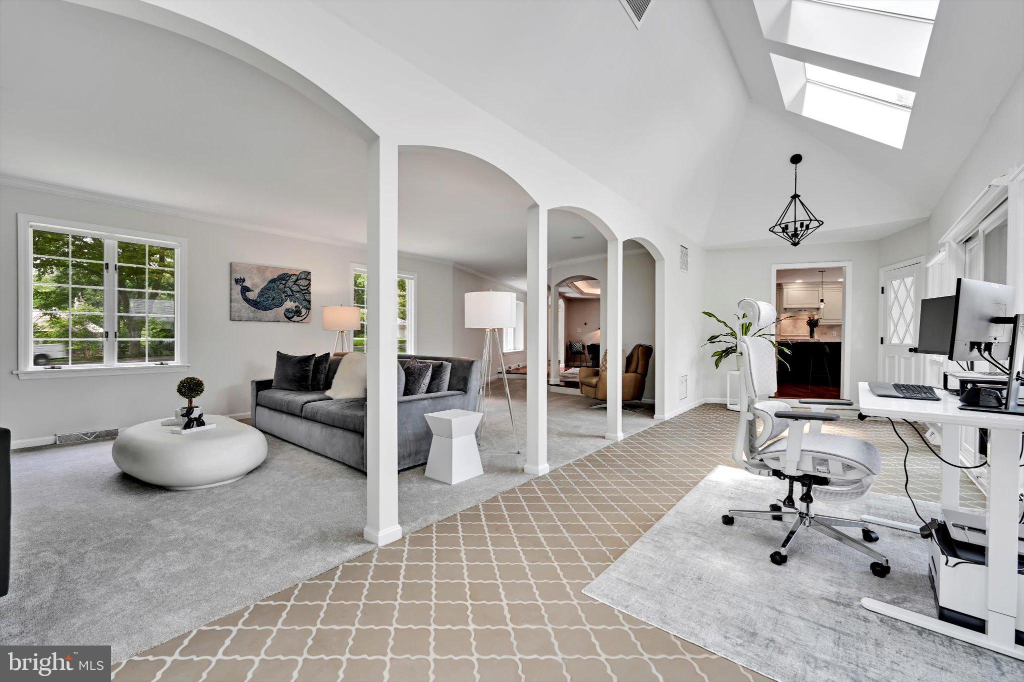 SCHOOL LANE HILLS - Residential