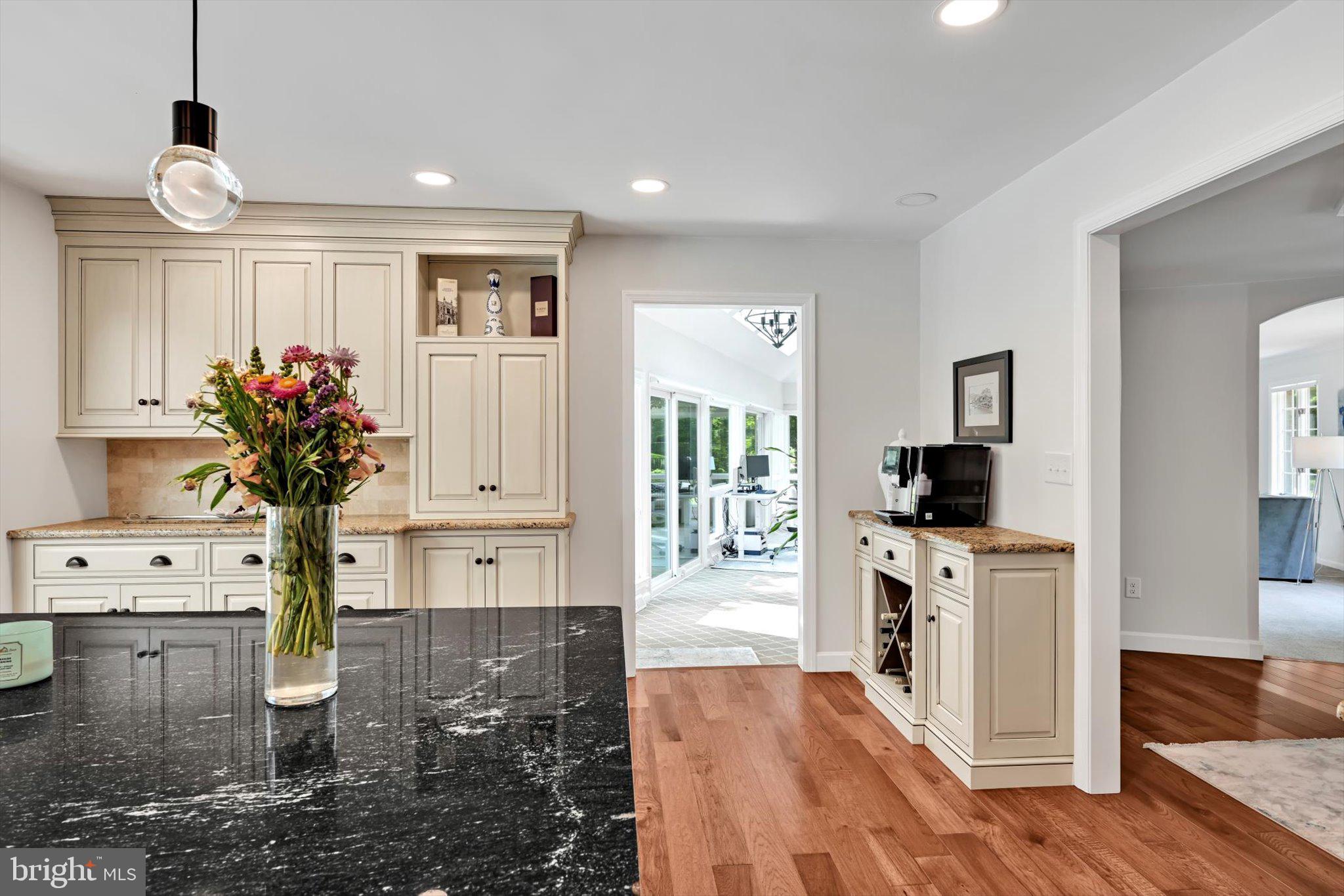 SCHOOL LANE HILLS - Residential