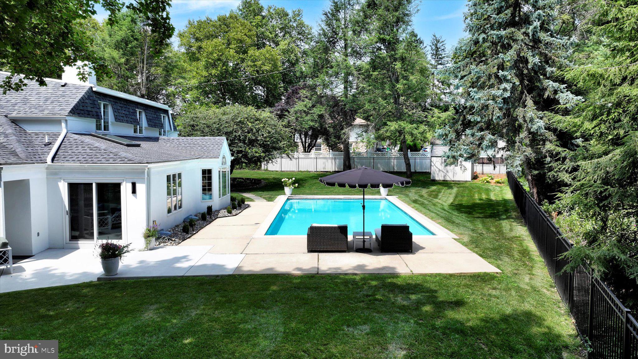 SCHOOL LANE HILLS - Residential