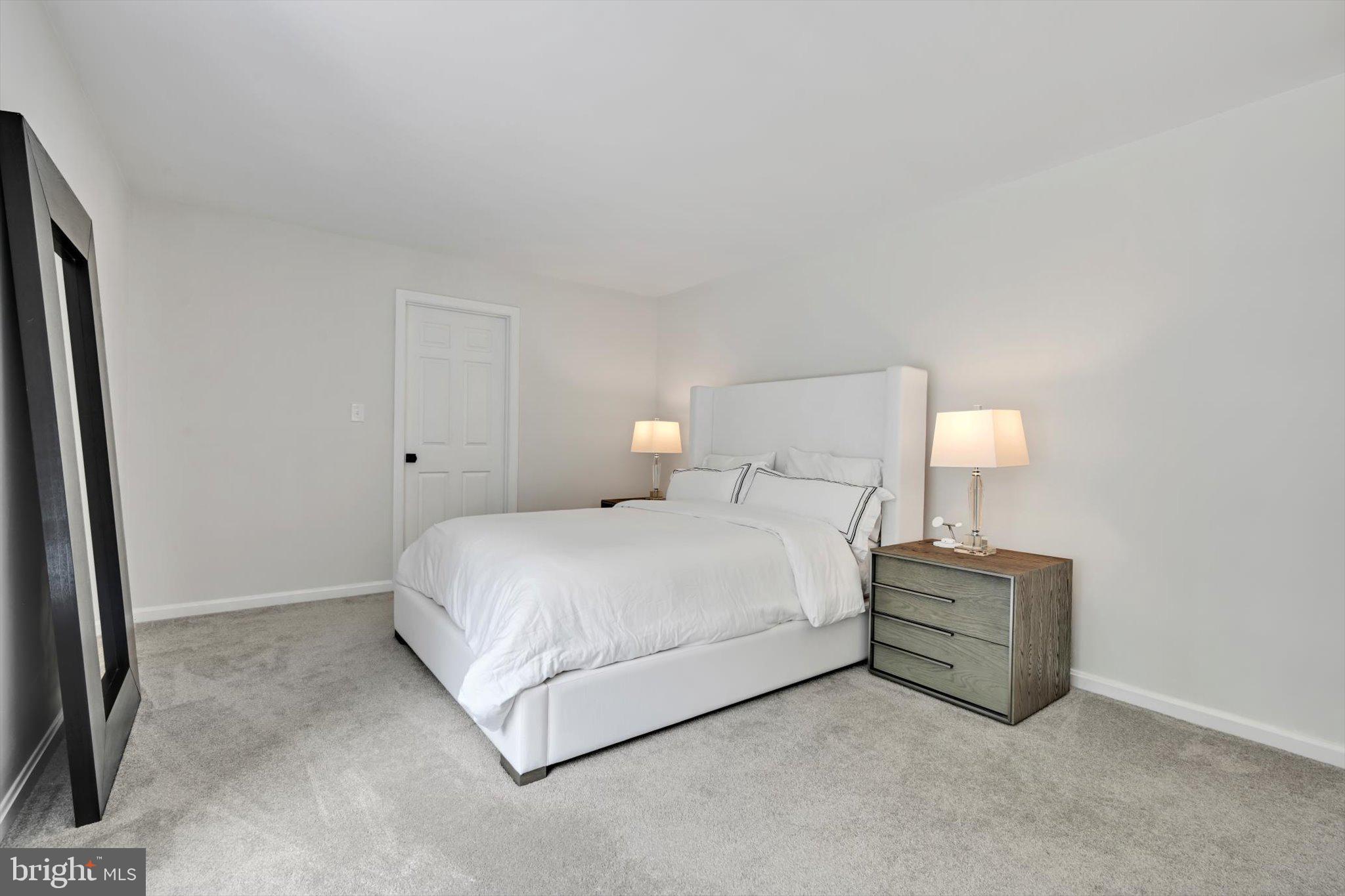 SCHOOL LANE HILLS - Residential