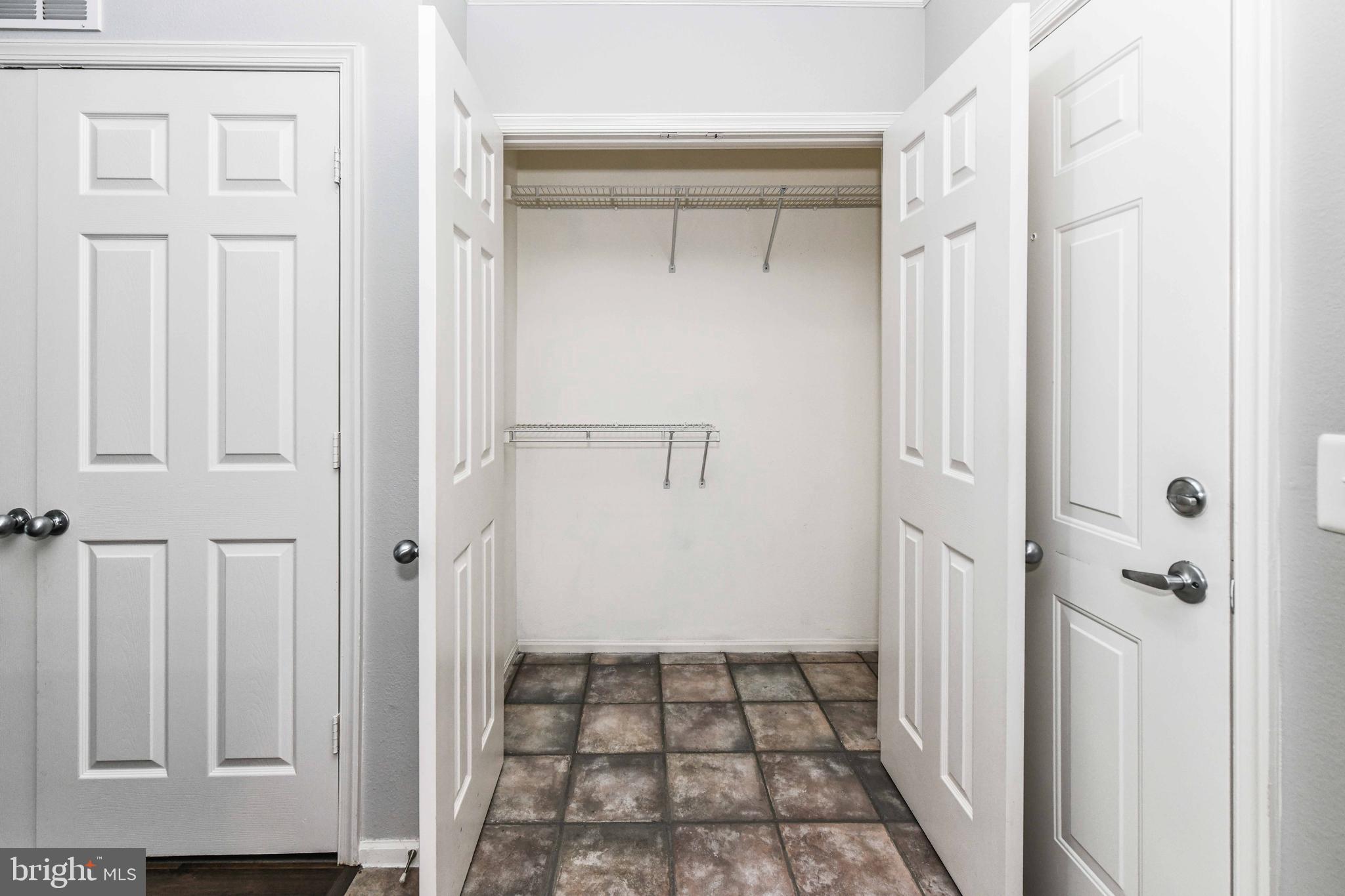 JEFFERSON PARK - Residential Lease