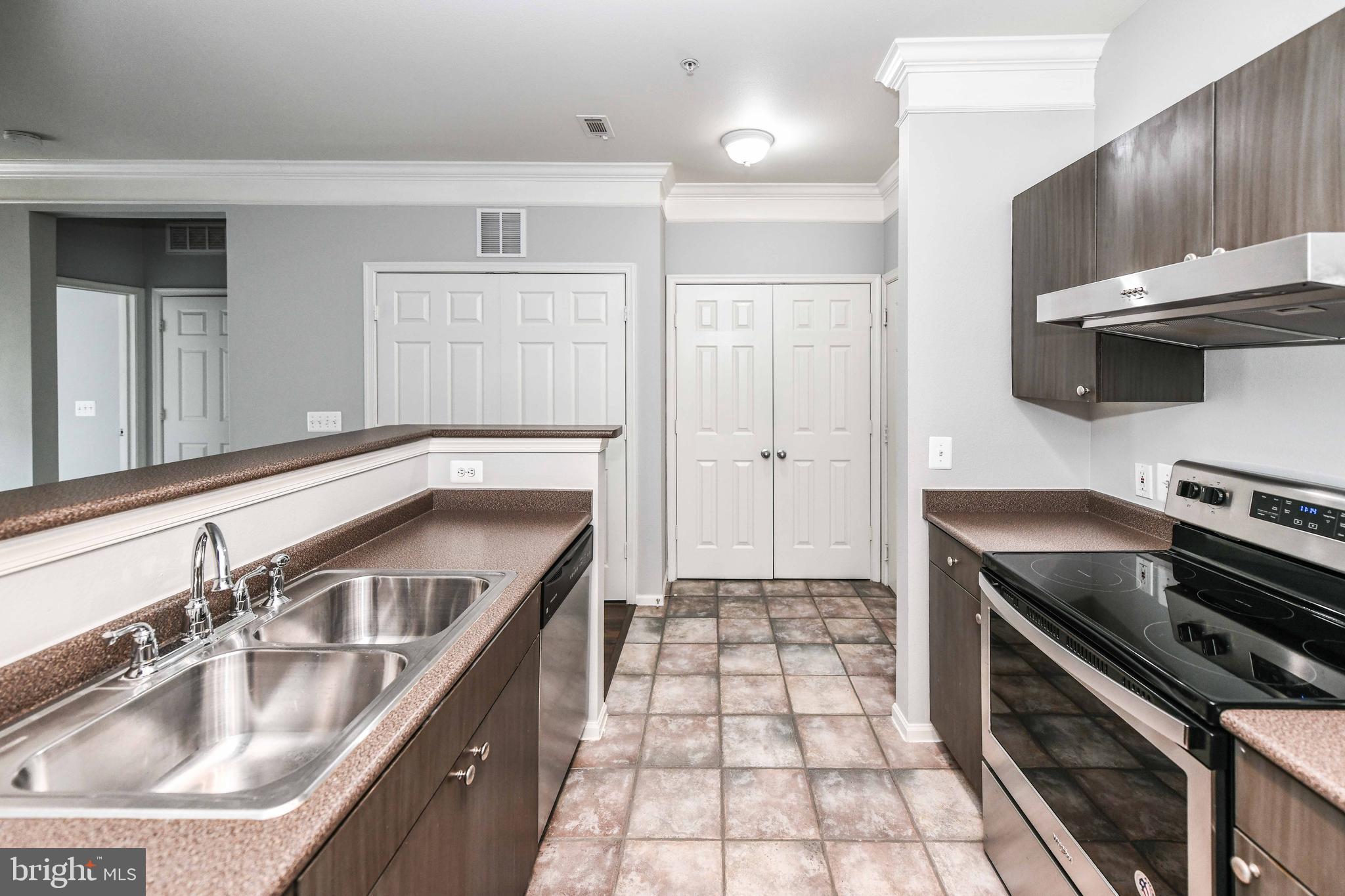 JEFFERSON PARK - Residential Lease