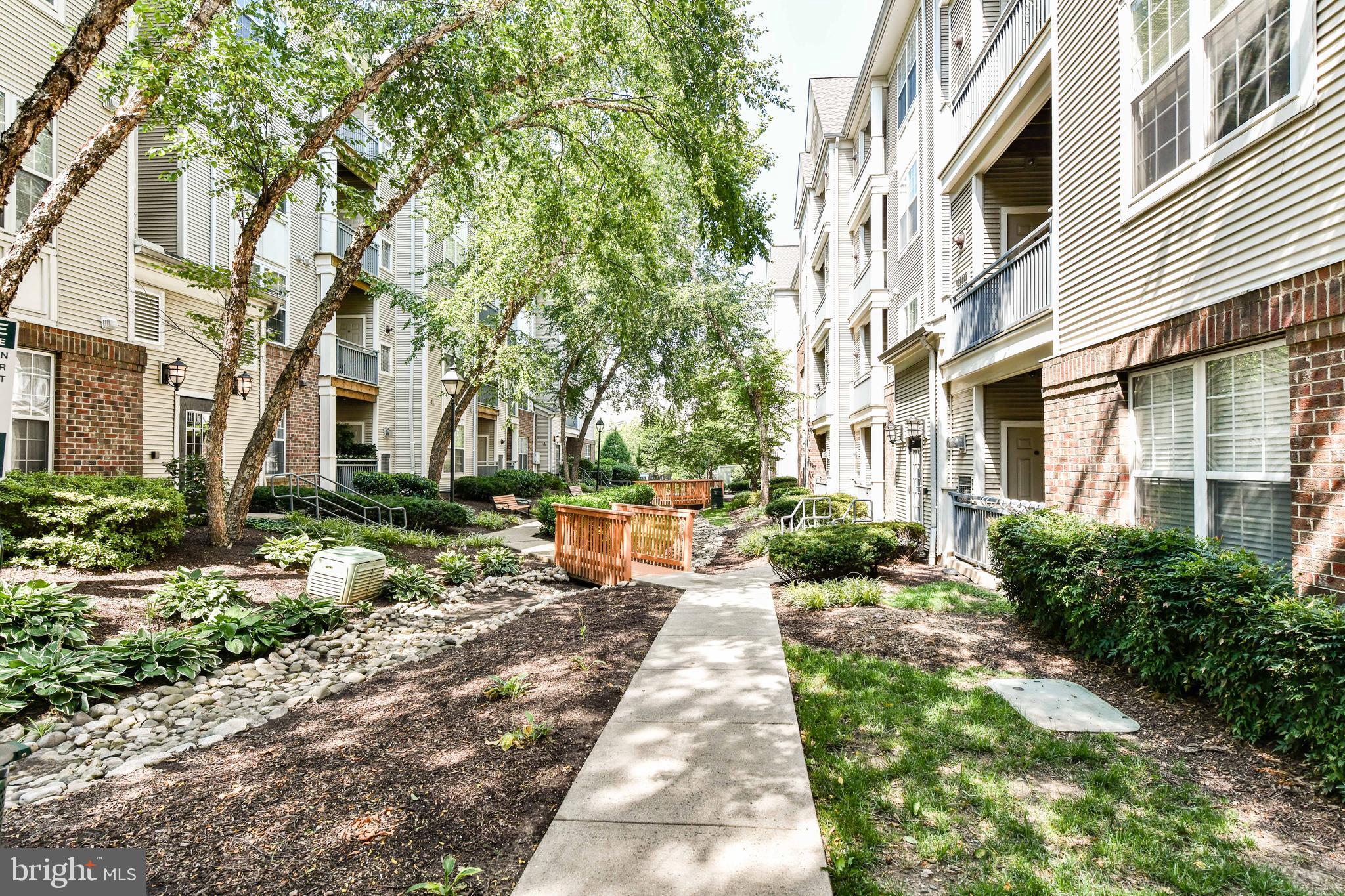 JEFFERSON PARK - Residential Lease