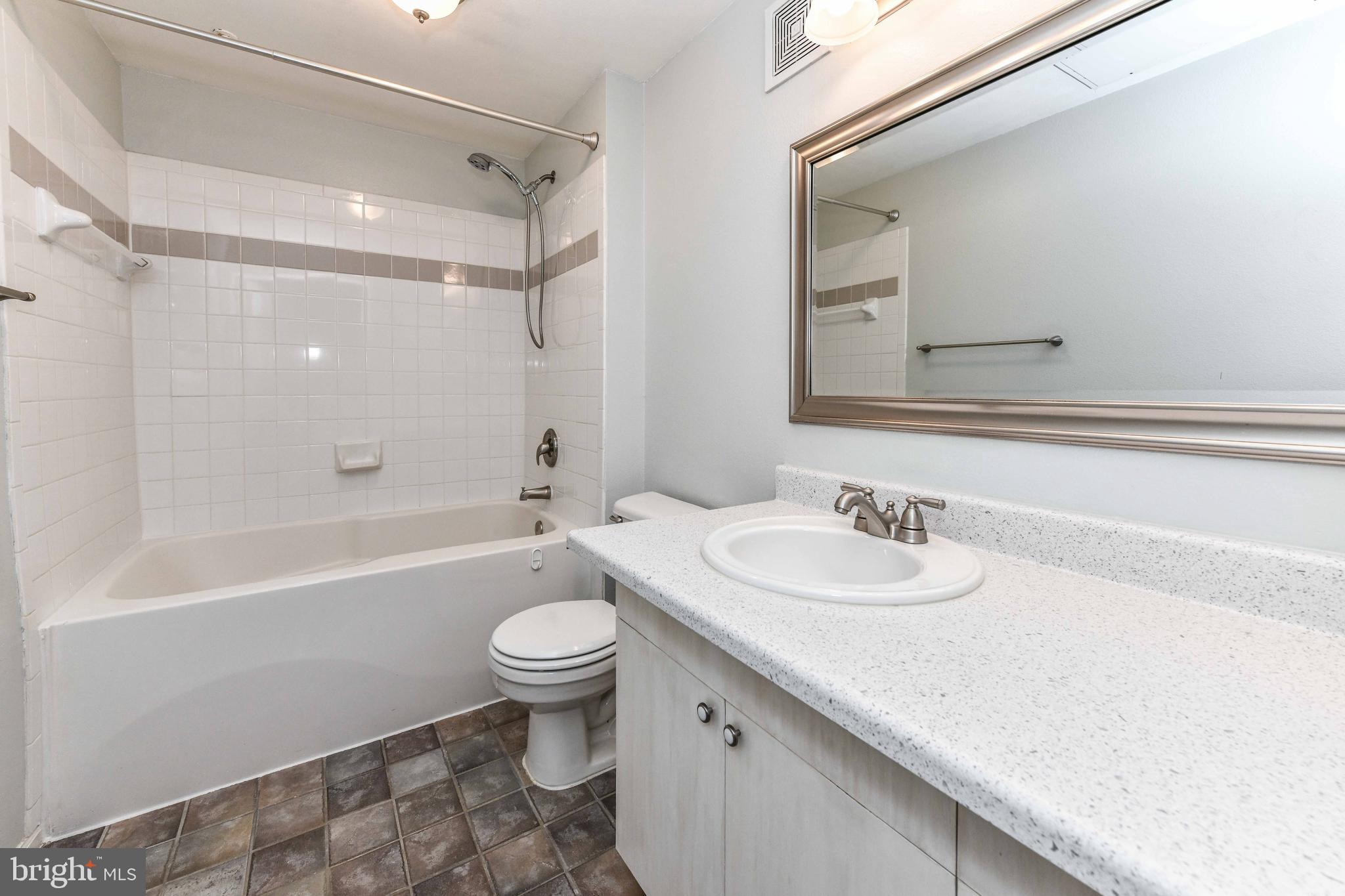 JEFFERSON PARK - Residential Lease