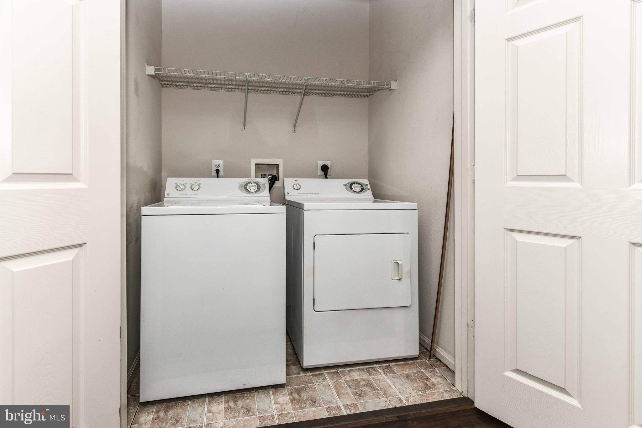 JEFFERSON PARK - Residential Lease