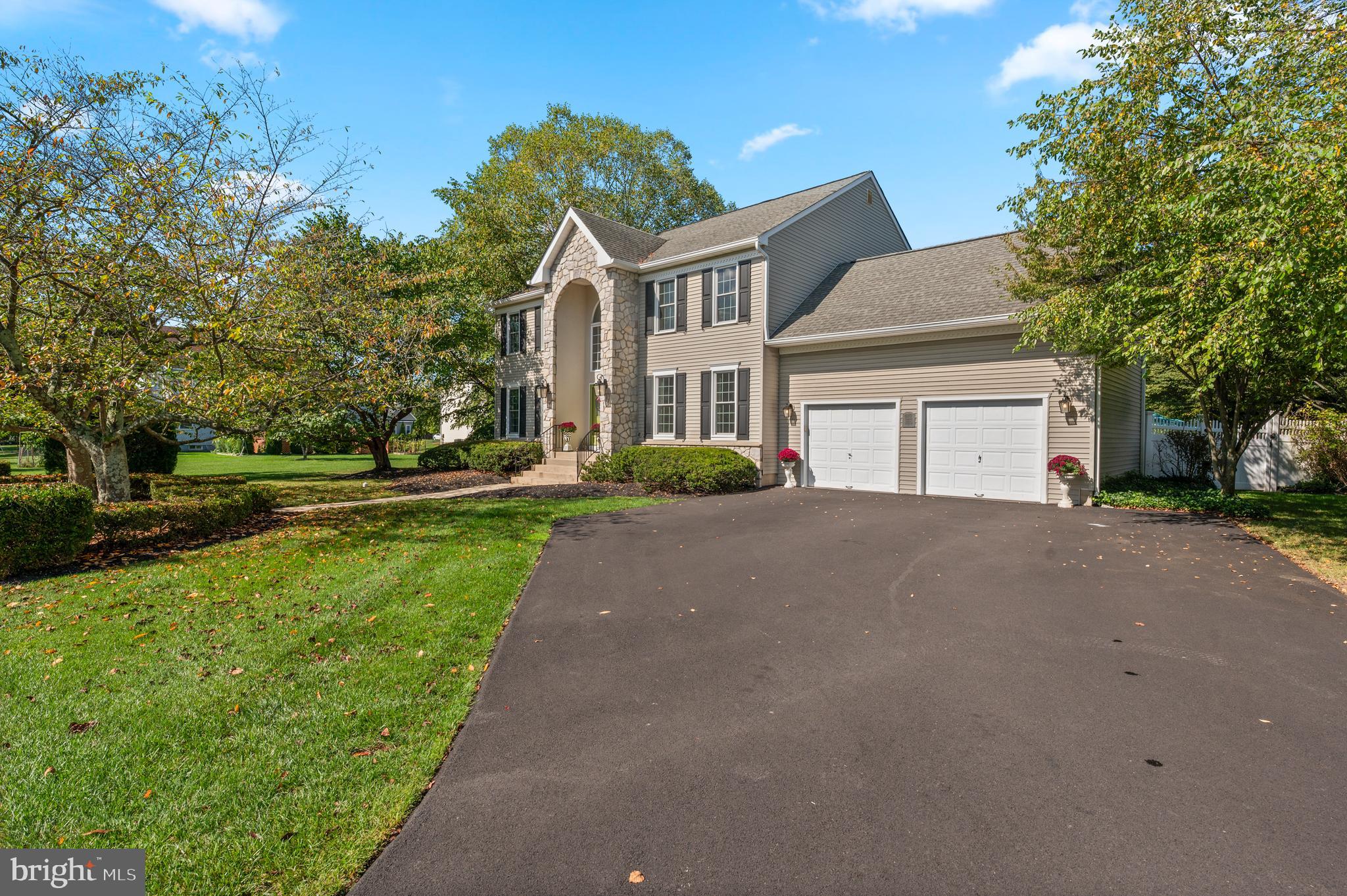 272 MALLARD DRIVE E