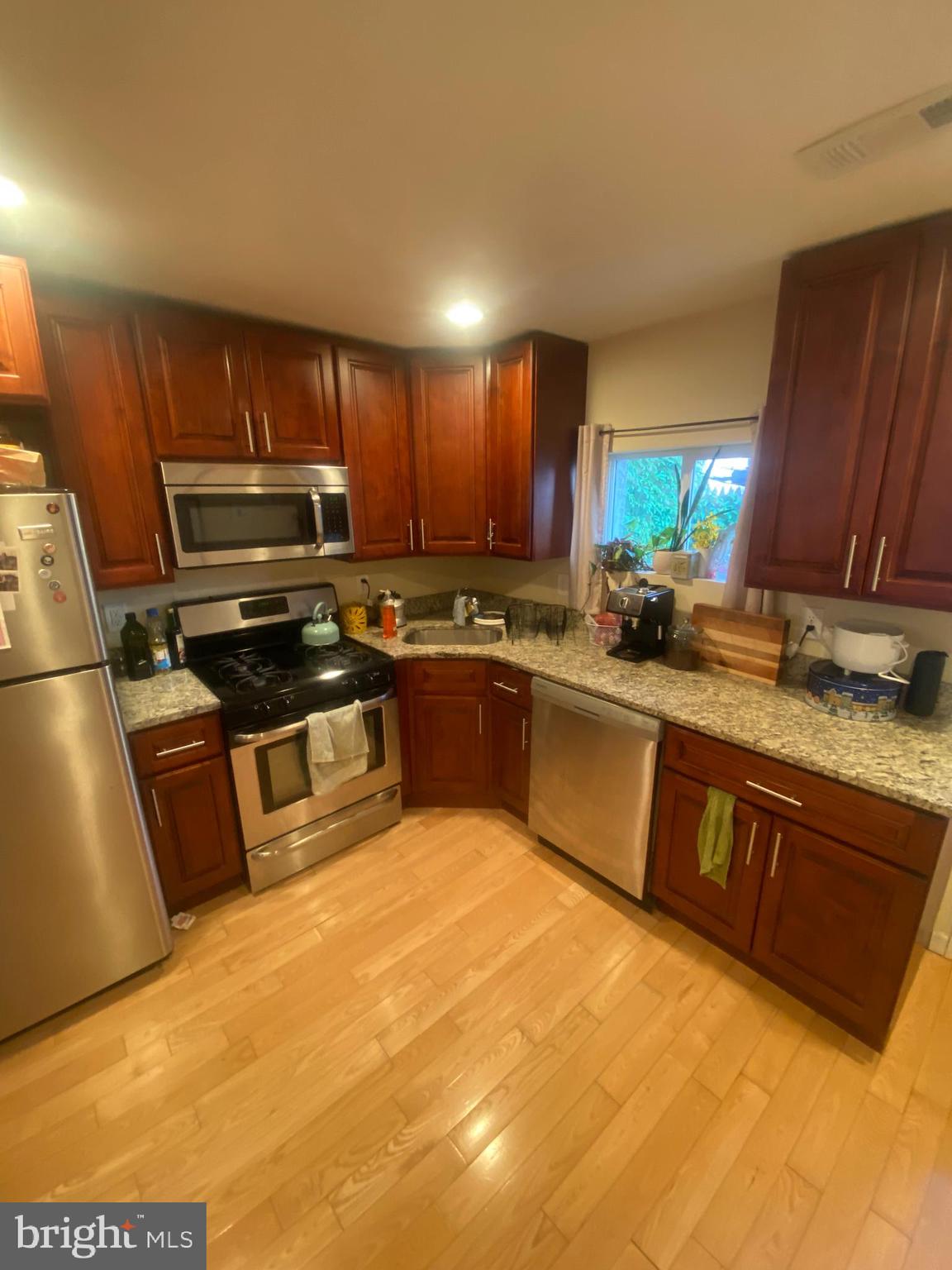 LOWER MOYAMENSING - Residential Lease