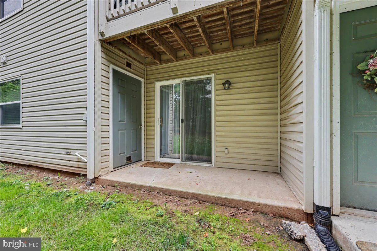 903 HORSESHOE DRIVE