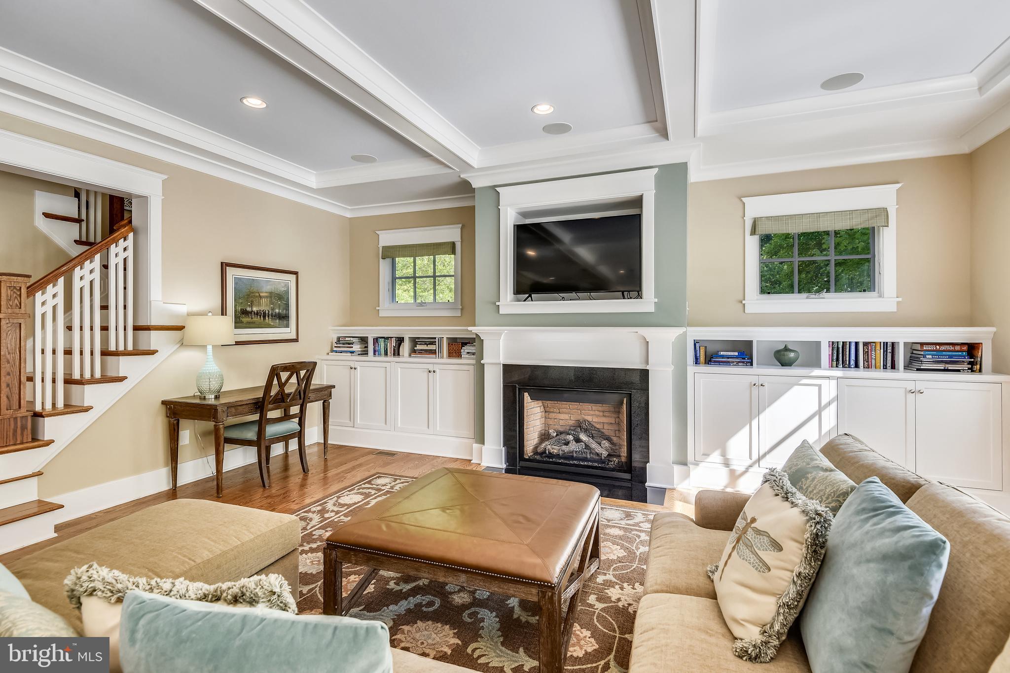 HANSBOROUGH - Residential